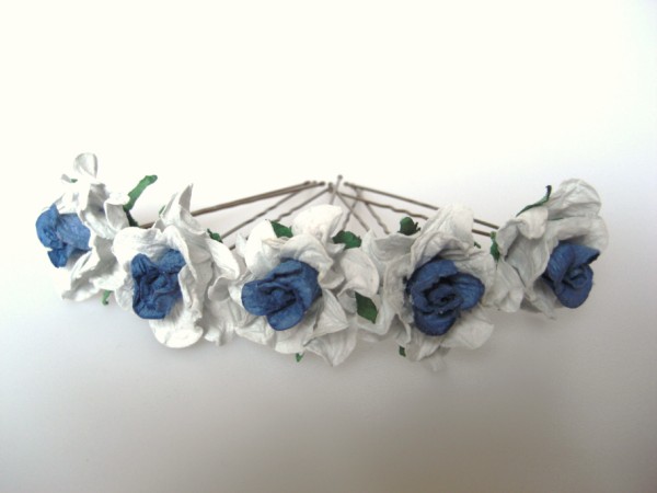 two-tone blue curly wild roses 3.5cm